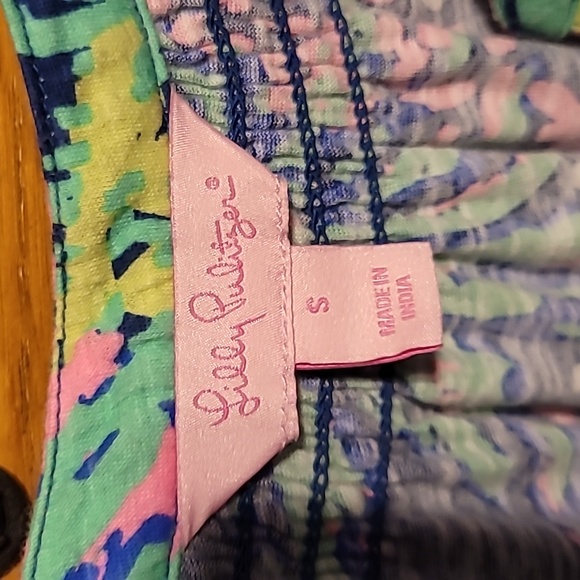 Lilly Pulitzer Essie sleeveless shirt - Picture 3 of 5